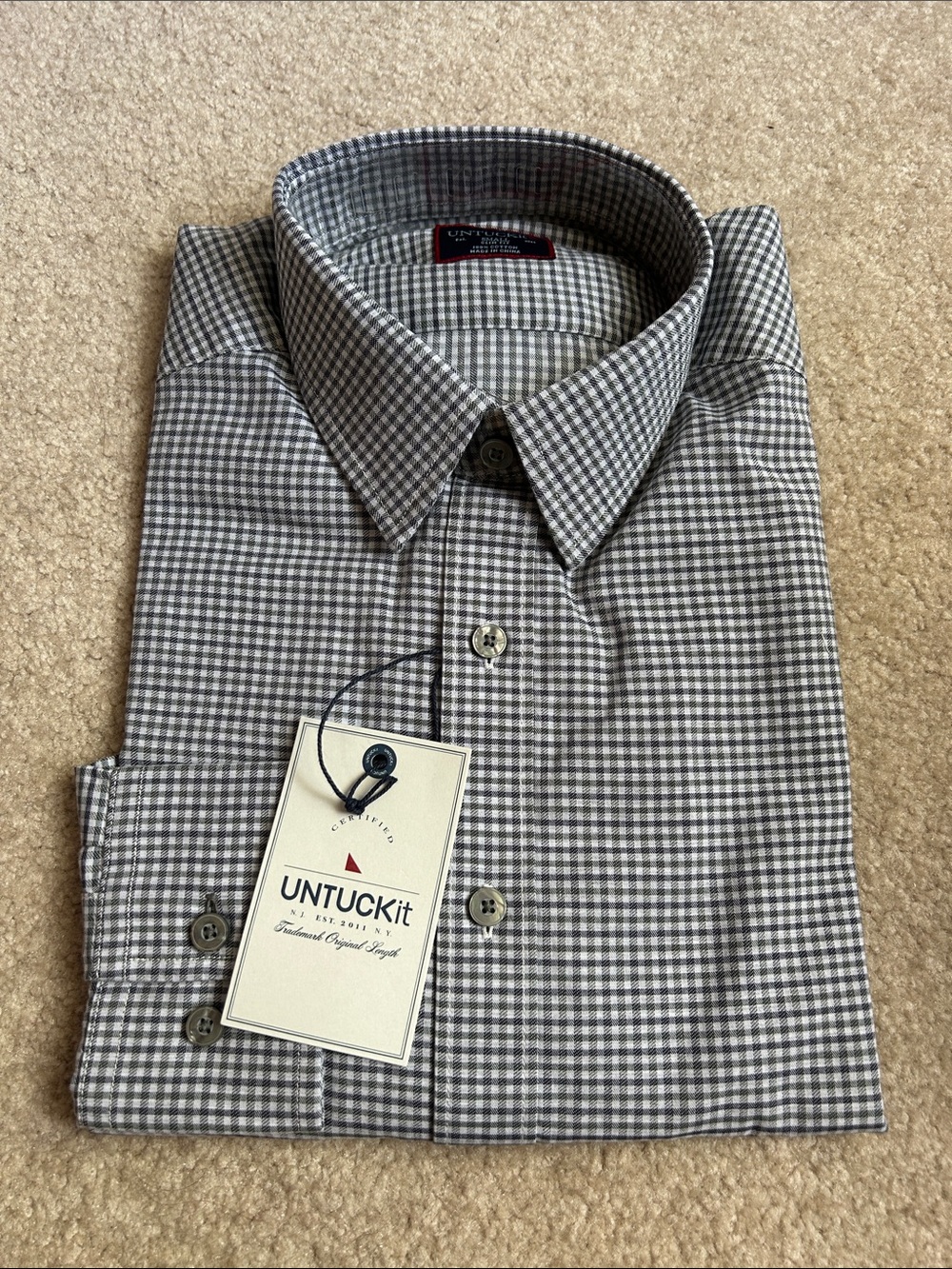 NWT UNTUCKit Men's Button-Up Shirt - Size Small